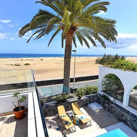 Golden Sahara By Villagrancanaria 木屋