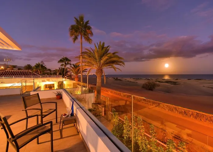 Golden Sahara By Villagrancanaria *